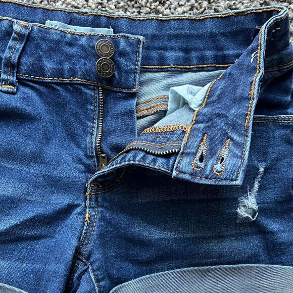 Mudd Shorts Womens Size 14 Blue Denim Midrise Cotton Button Shorts - Picture 3 of 8